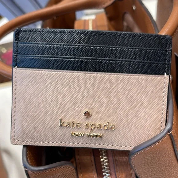 Kate Spade Madison Small Slim Card Holder
Toasted Hazelnut Multi 
NWT - Picture 6 of 16